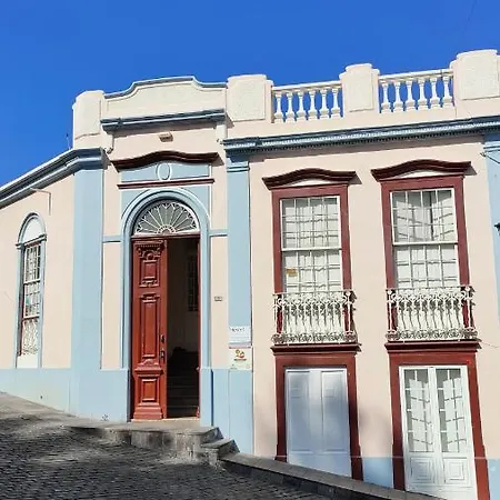 La Casa Encantada Hostel