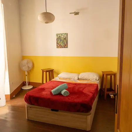 La Casa Encantada Hostel El Paso