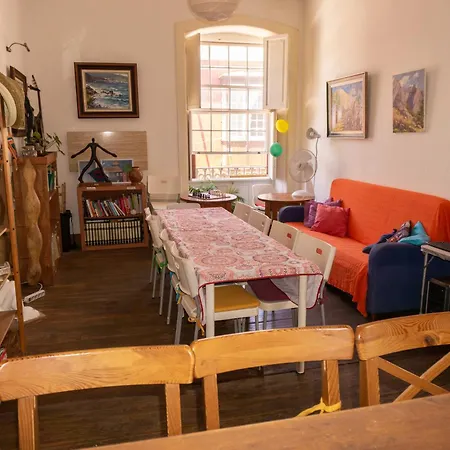 La Casa Encantada * El Paso
