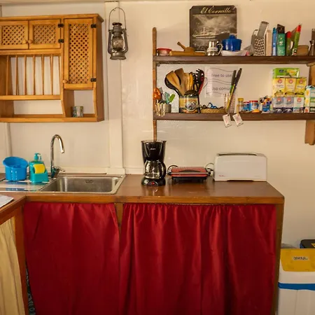 Hostel La Casa Encantada