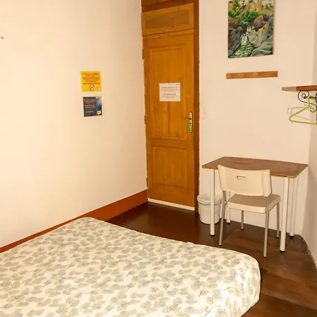La Casa Encantada Hostel *
