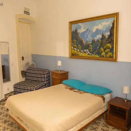 La Casa Encantada * El Paso