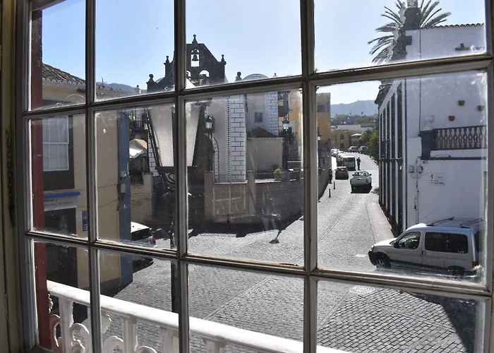 Hostal La Casa Encantada *